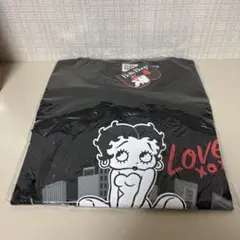 ベティーTシャツ