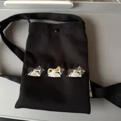 美品　イア パピヨネ　猫刺繍ミニミニポシェット