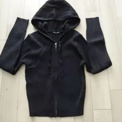 新品 GU フード付き ニットパーカー M
