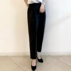 UNIQLO × Theory 感動タックイージーパンツ 黒