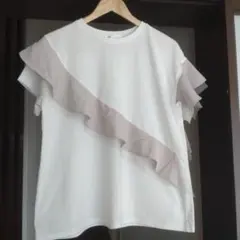 しまむら　フリル付きTシャツ