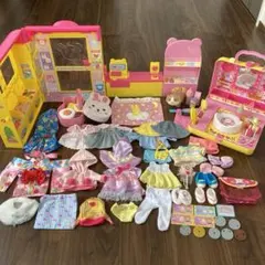 メルちゃんまとめ売り　くまさんマート　いちごの美容室　服