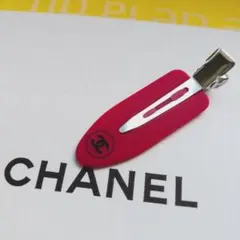 CHANEL ノベルティ ヘアクリップのサムネイル