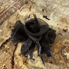 黒　コサージュ