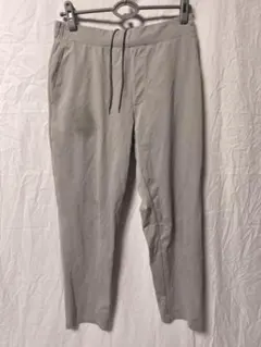 ユニクロ ウルトラストレッチアクティブテーパードパンツ メンズ M