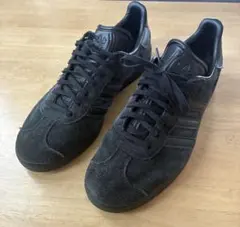 アディダス　ガゼル [GAZELLE] トリプルブラック US9.5