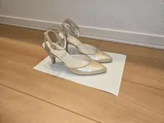 AIMER ゴールド ポインテッドトゥ ハイヒール