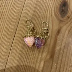 イチゴ チャーム 2色セット