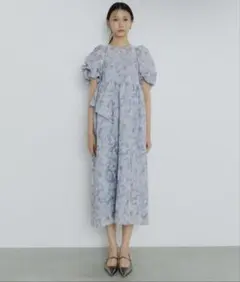 橋本環奈着用】リリーブラウン ペプラムジャガードワンピース ブルー