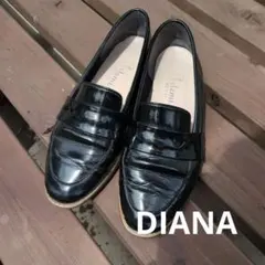 アルテミスバイダイアナ　DIANA　黒 エナメル ローファーのサムネイル