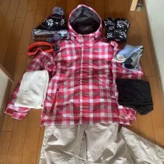 スキーウェア 150 子供用 女の子 帽子 ゴーグル グローブ 靴下他7点セット