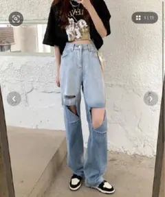 ダメージカットアウトデザインジーンズ