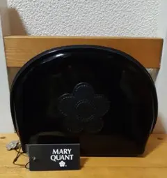 【MARY QUANT】 ✼エナメルポーチ✼新品未使用☆