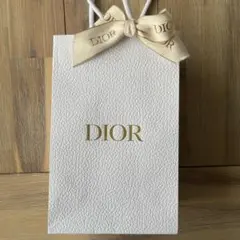 DIORディオール ネイル&ルージュ 赤 ギフトボックス入り クリスタル 口紅