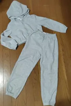 SHEIN グレー フード付きセットアップ 10Y