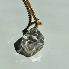 ハーキマーダイヤモンド　クォーツ女神巻き®ペンダントトップ