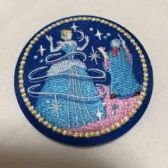 Item thumbnail for item e5840b98-5c19-4e7c-9cf9-63a045ed9557