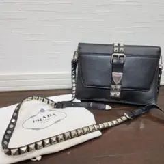 PRADA スタッズ付きショルダーバッグ ブラック☆プラダ