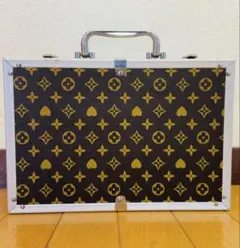 Item thumbnail for item fc06af65-4146-4f84-9daa-65b2a1852ffa