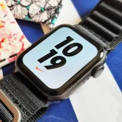 ナイキ40mm 1世代SE ●GPS Apple Watch アップルウォッチ