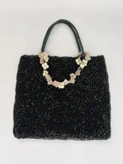 アンテプリマ　チャーム付きワイヤーバッグ