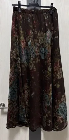 花柄ロングスカート