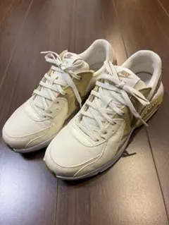 【美品】NIKE AIR MAX EXCEE コルク22.5cm