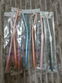 【新品未開封】CIメディカル&L ＡＰＩＳ ワンタフト歯ブラシ7本セット