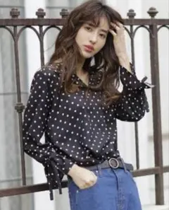 INGNI ドット柄Vネック長袖ブラウス フリーサイズ 通勤通学 袖フリル