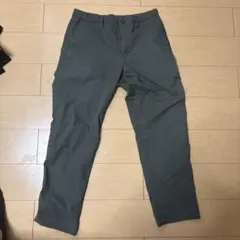 グレー ストレートパンツ ウエストゴム