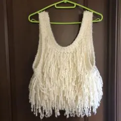 LIANリアン ニットベスト　アイボリー フリンジ
