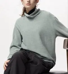 (お値下げ)ユニクロ ソフトニットフリースリブハイネックT Mサイズ グリーン