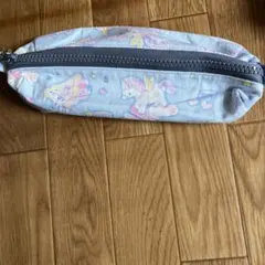 新品未使用ユニコーンメルヘン柄ペンケース チャームつきハンドメイド