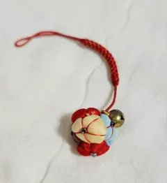 【新品】和風 ちりめん細工 鈴付き ミニストラップ