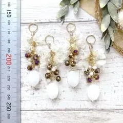 Item thumbnail for item e0192092-6a5b-4bcc-8db3-5e036abffc40