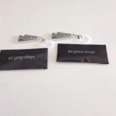 ニューバランス　grey days スニーカー型キーホルダー　新品のサムネイル