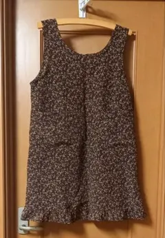 専用になります❗花柄エプロン 黒の花柄エプロン 2着セット