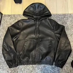 Zara ブラック ウォッシュドフェイクレザー フード付きジャケット