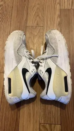 Nike Air Max ホワイトスニーカー