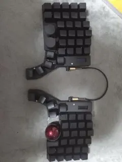 Charybdis MK2 自作分割ワイヤレスキーボード zmk - メルカリ