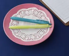 Item thumbnail for item 5d09d78c-1f57-41a5-88b4-42884b5ffa64