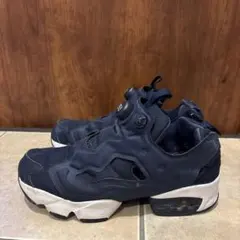 reebok ネイビー スニーカー メッシュ素材