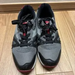 diadora ランニングシューズ グレー/ブラック/レッド