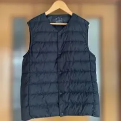 無印良品　紳士軽量ダウンノーカラーベスト（帯電防止裏地）　ブラック