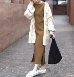 ブージュルード　ワッフルロングワンピース サイドスリット 長袖　ブラウン