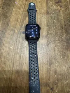 Apple Watch SE 第２世代 - 44mmミッドナイトアルミニウム