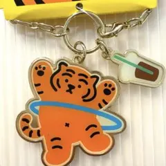 ムジークタイガー　フラフープ　ドリンク　キーホルダー　チャーム　バッグチャームのサムネイル