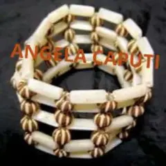 【新品未使用】ANGELA CAPUTI大理石調オフホワイトボールパーツバングルのサムネイル