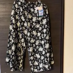 花柄ワイドパンツ Mサイズ 黒・白