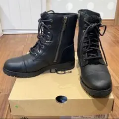 UGG レースアップブーツ
